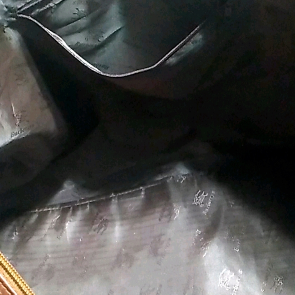 Burberry - Picture 3 of 4
